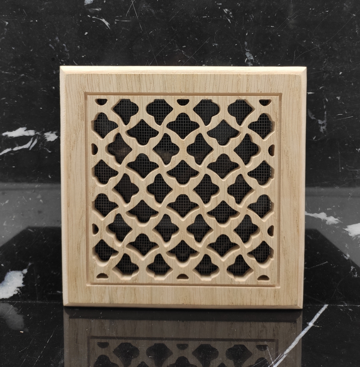 Решетка декоративная деревянная на магнитах Пересвет К-30 200х200мм